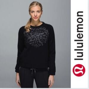 Lululemon Snapshot Cheetah Scuba Crew Neck Sweatshirt Sweater Top Black SMALL
